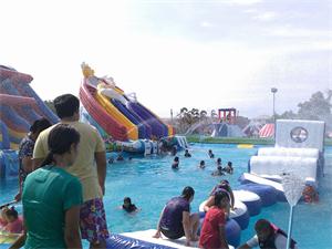 Set Up Inflatable Amusement Park